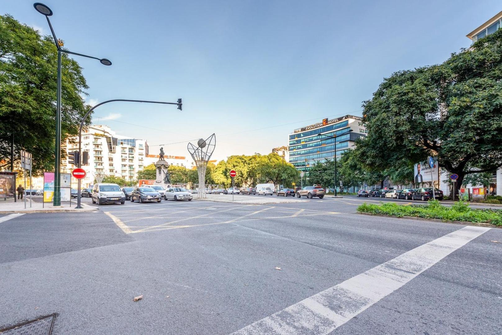 Guestready - Saldanha Building Tower Apartment Lisbon Luaran gambar